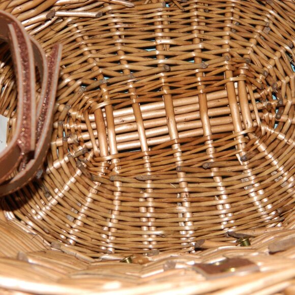 Williams Sonoma Cambridge Bicycle Basket - Picture 3 of 5